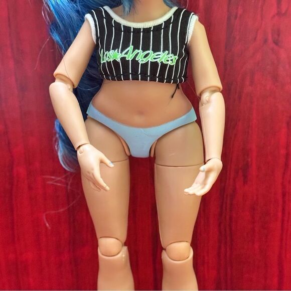 Rainbow โ๐๐๐High Skyler Bradshaw Cheer Squad blue hair - Picture 2 of 14